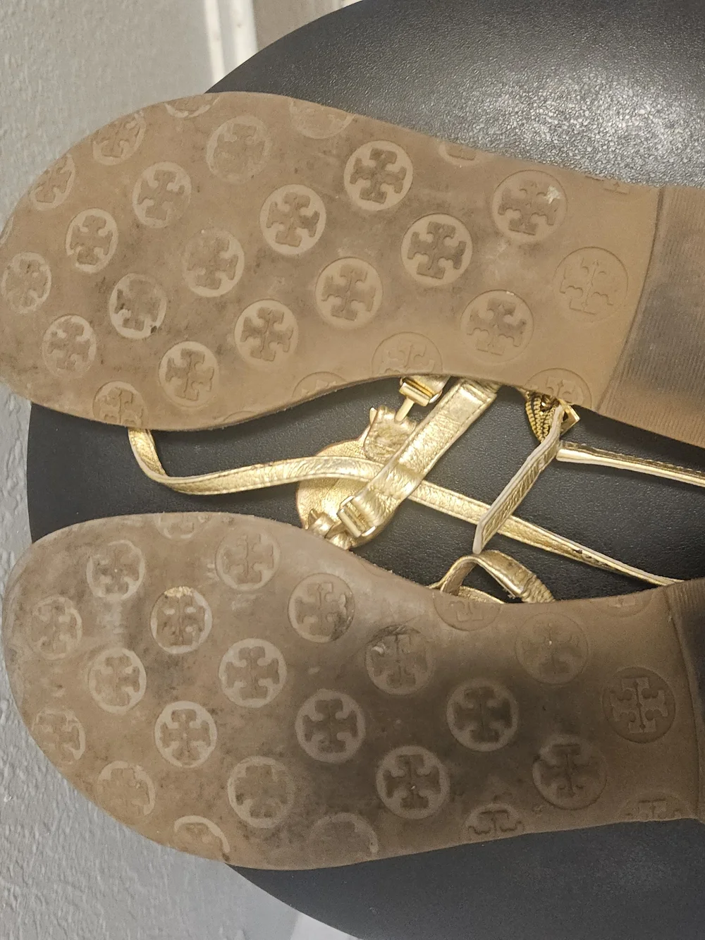 Tory Burch Ali Gold Metallic Tumbled Leather Thong Sandals